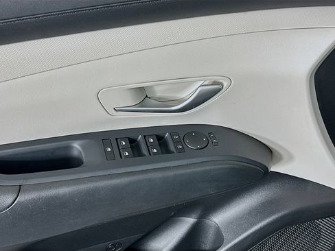 Used 2025 Hyundai Tucson SEL FWD image 15
