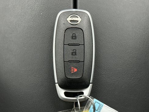Used 2023 Nissan Rogue S AWD/4WD image 21