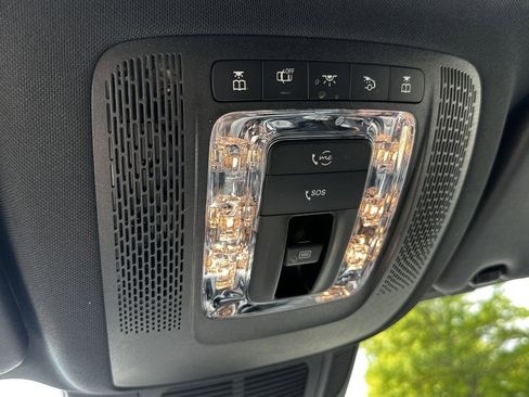 Certified 2025 Mercedes-Benz GLS 450 4MATIC image 35