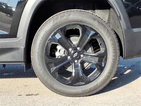 New 2026 Chevrolet Equinox LT w/ Midnight Edition image 5