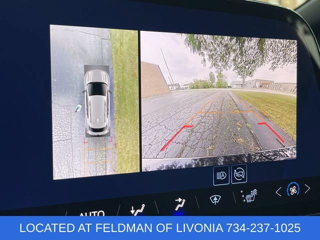 Certified 2024 Chevrolet Equinox EV LT w/ LPO, Trailering Package FWD image 15