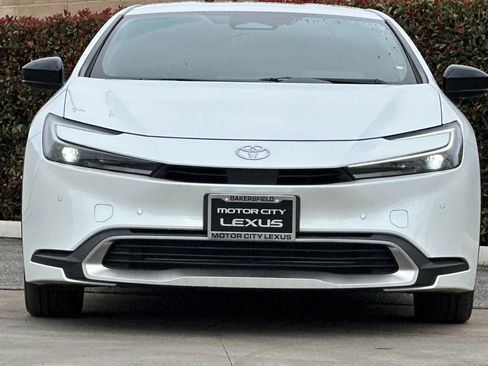 Used 2024 Toyota Prius Prime SE image 9