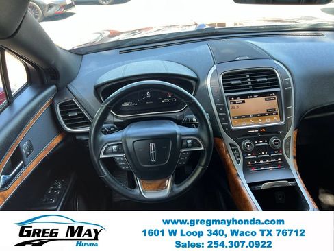 Used 2019 Lincoln Nautilus Select w/ Cargo Utility Package FWD image 23