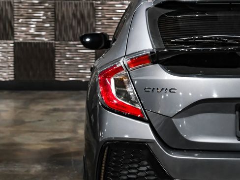 Used 2018 Honda Civic Sport image 38