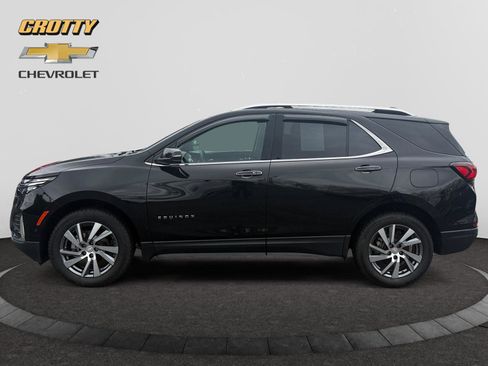 Used 2022 Chevrolet Equinox Premier image 2