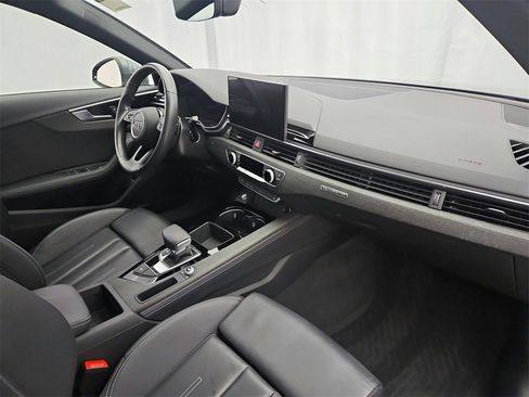 Used 2022 Audi A4 2.0T Premium Plus image 24
