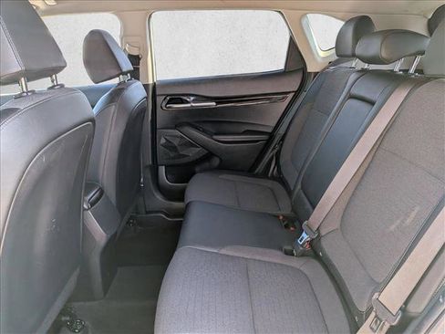 Used 2021 Kia Seltos S FWD image 17