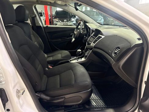 Used 2014 Chevrolet Cruze LT w/ All-Star Edition FWD image 35
