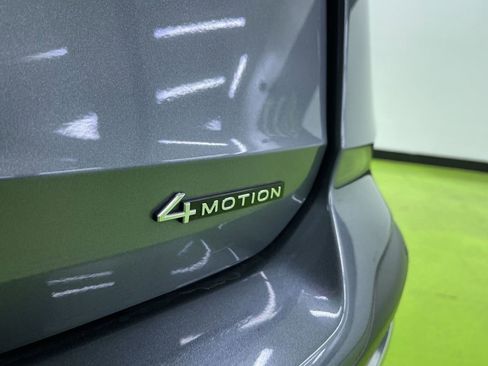 Used 2022 Volkswagen Taos SE image 14