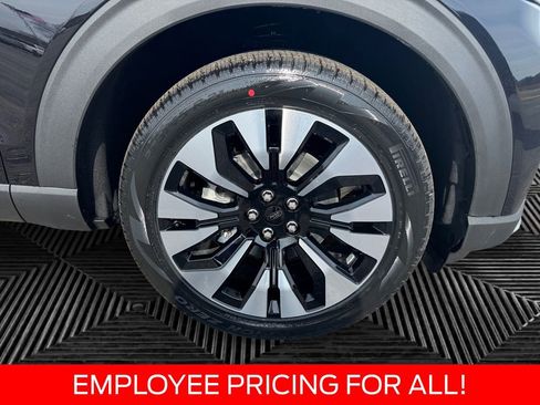 New 2026 Ford Explorer Platinum w/ LUX Leather Package AWD/4WD image 9