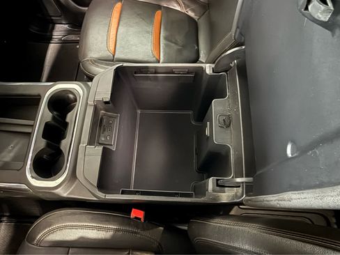 Used 2022 GMC Sierra 3500 AT4 w/ AT4 Preferred Package image 23