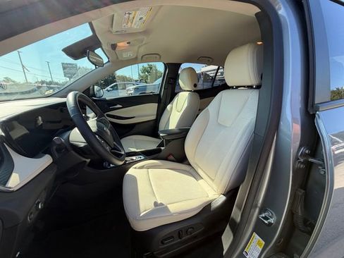 Used 2024 Buick Encore GX Preferred w/ Comfort Package FWD image 10