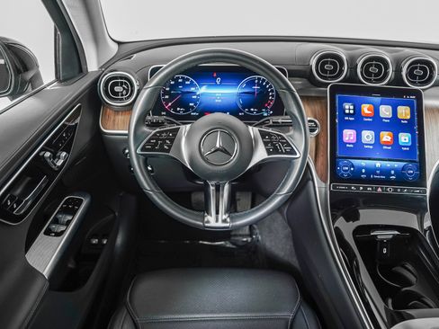 Certified 2025 Mercedes-Benz GLC 350e 4MATIC image 14