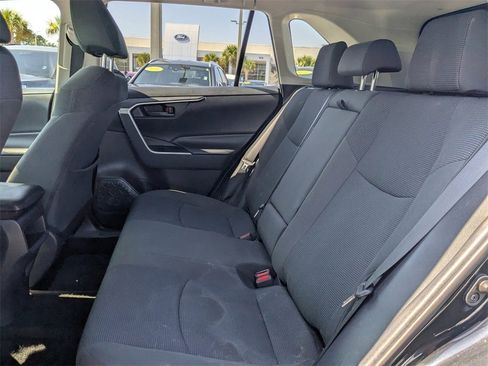 Used 2019 Toyota RAV4 LE image 13