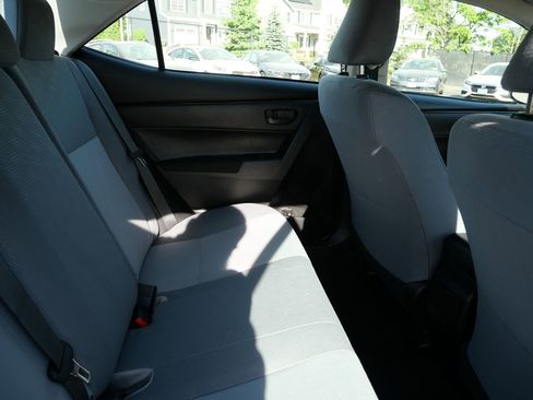 Used 2017 Toyota Corolla L w/ Carpet Mat Package (TMS) FWD image 30