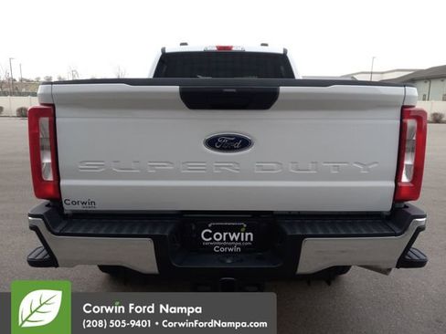 New 2026 Ford F250 XLT image 4