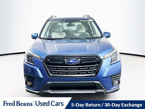 Used 2023 Subaru Forester Premium AWD/4WD image 2