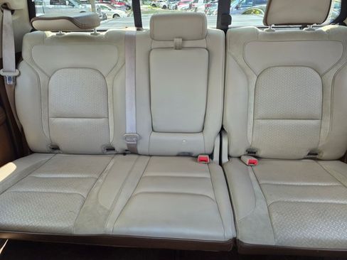 Used 2020 RAM 1500 Laramie RWD image 15