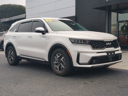 Used 2023 Kia Sorento EX image 9