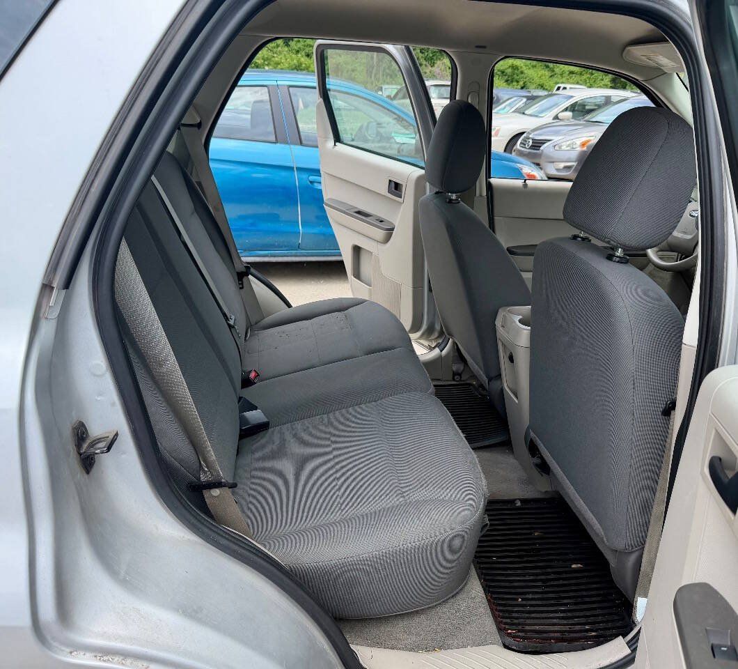 Used 2008 Ford Escape XLS FWD image 12