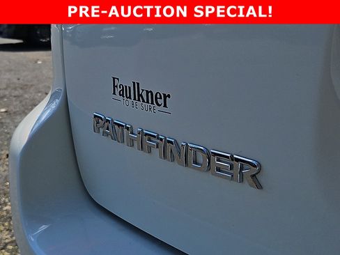 Used 2017 Nissan Pathfinder S AWD/4WD image 29