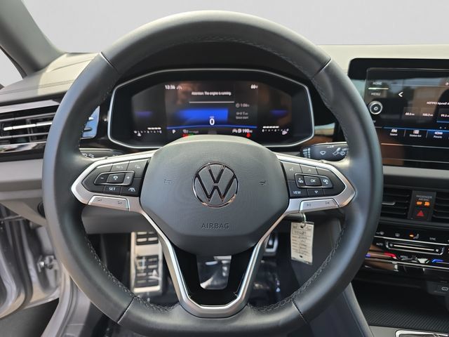 Used 2026 Volkswagen Jetta Sport FWD image 13