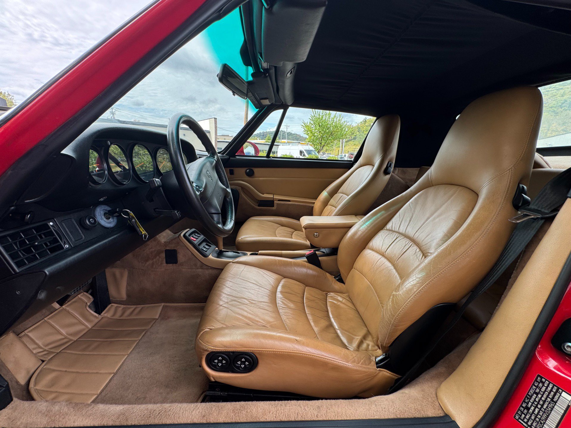 Used 1997 Porsche 911 Carrera RWD image 18