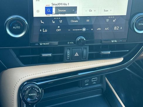 Certified 2025 Lexus NX 250 250 Premium image 20