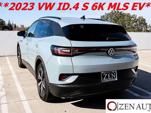 Used 2023 Volkswagen ID.4 S image 8