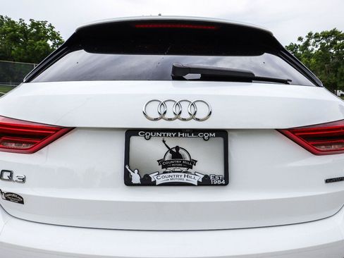 Used 2020 Audi Q3 2.0T Premium w/ Convenience Package AWD/4WD image 44
