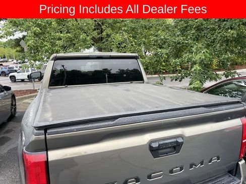 Used 2024 Toyota Tacoma TRD Sport AWD/4WD image 8