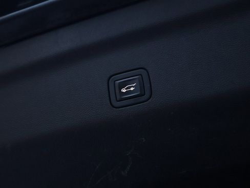 Used 2021 GMC Yukon SLT image 26