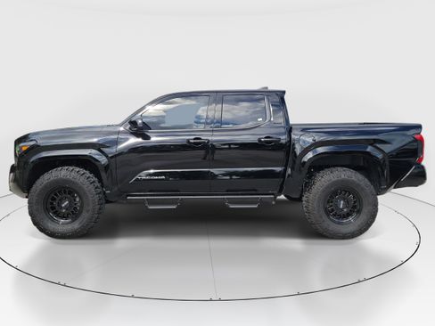 Used 2026 Toyota Tacoma SR5 RWD image 4