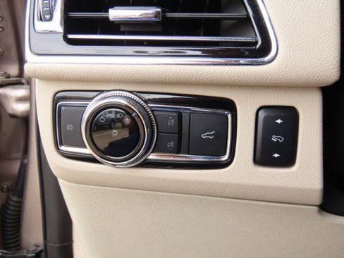 Used 2020 Lincoln Navigator Reserve w/ Equipment Group 201A Reserve image 25