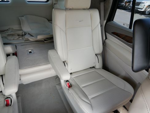 Certified 2024 Cadillac Escalade Sport Platinum w/ LPO, ONYX Package AWD/4WD image 14