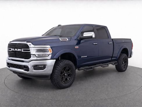 Used 2022 RAM 2500 Laramie AWD/4WD image 1