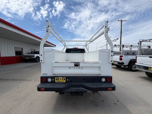 Used 2018 RAM 3500 Tradesman w/ Chrome Appearance Group RWD image 7