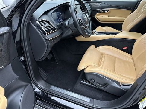 Certified 2022 Volvo XC90 T8 Inscription image 11