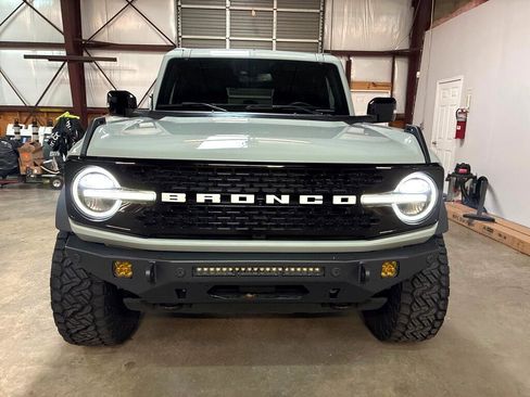 Used 2021 Ford Bronco Wildtrak image 10