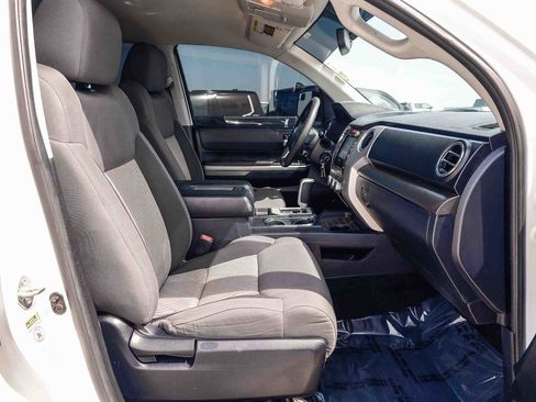 Used 2017 Toyota Tundra SR5 RWD image 17