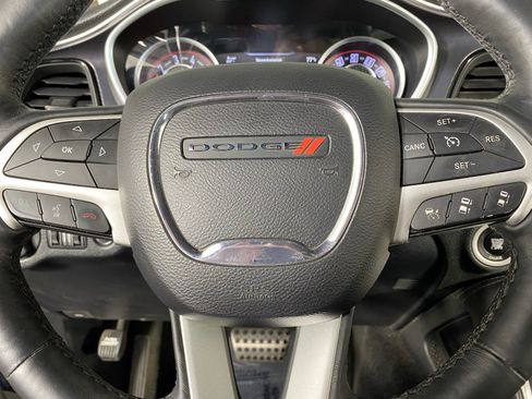 Used 2015 Dodge Challenger R/T Plus RWD image 17