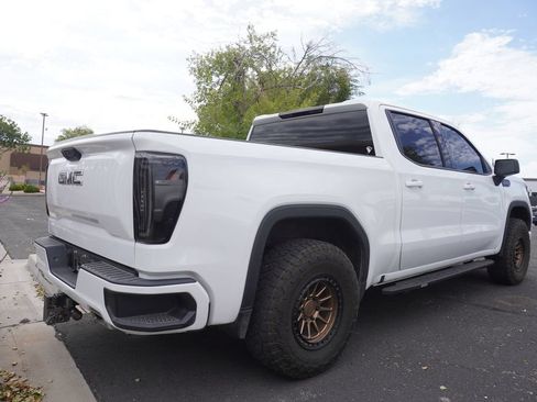 Used 2024 GMC Sierra 1500 Elevation AWD/4WD image 5