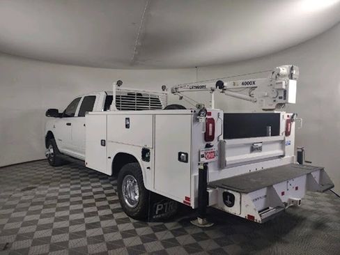 Used 2022 RAM 3500 Tradesman w/ Chrome Appearance Group image 3