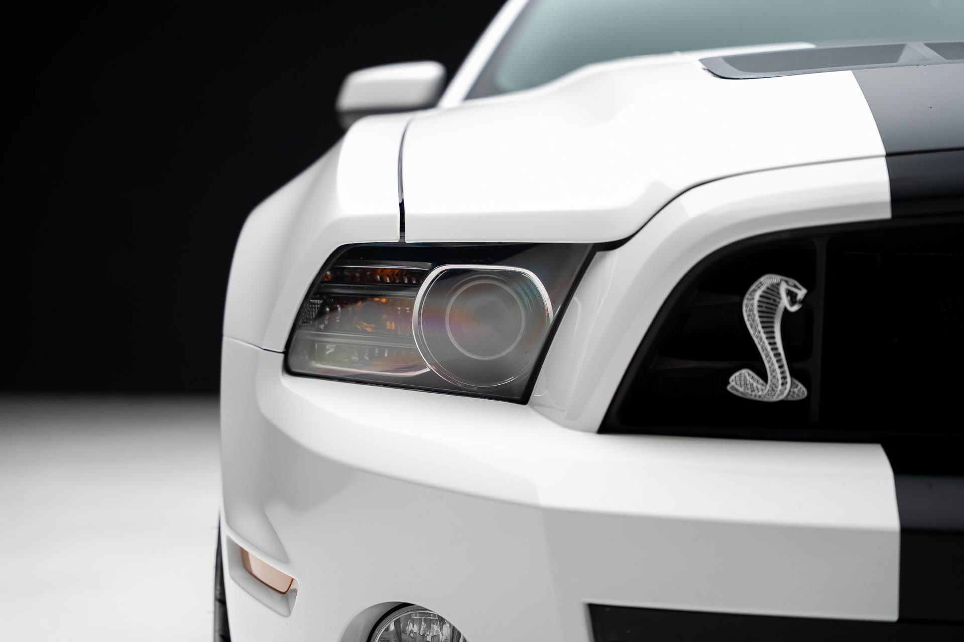 Used 2013 Ford Mustang Shelby GT500 RWD image 9