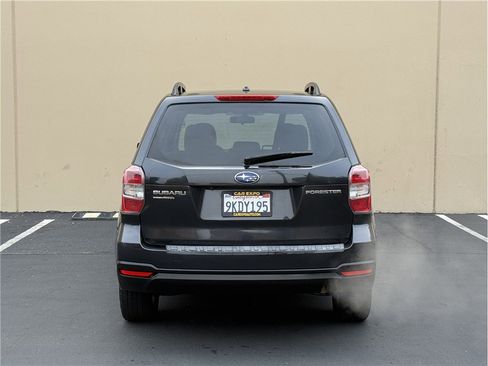 Used 2015 Subaru Forester 2.5i Premium image 5