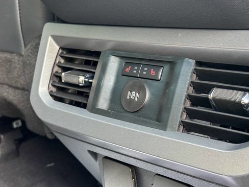 Used 2024 Ford F250 Lariat w/ Black Appearance Package image 14