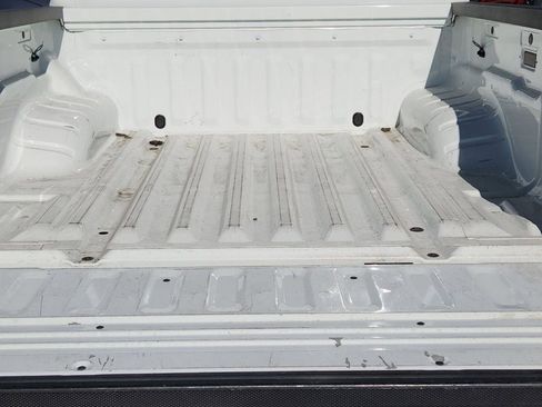 Used 2022 Nissan Frontier SV image 18