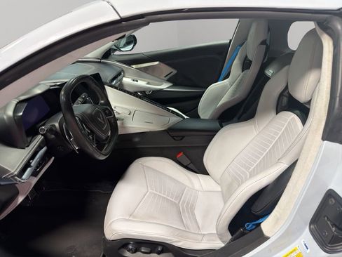 Used 2020 Chevrolet Corvette Stingray Premium Cpe w/ 3LT Preferred Equipment Group image 9