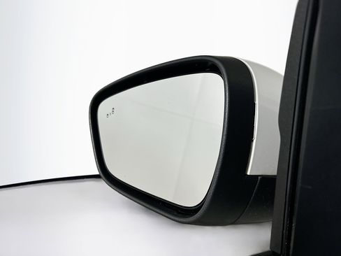 Used 2020 Ford Escape SE FWD image 16