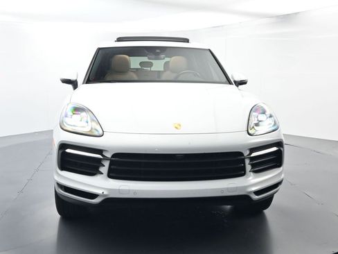 Used 2021 Porsche Cayenne image 18